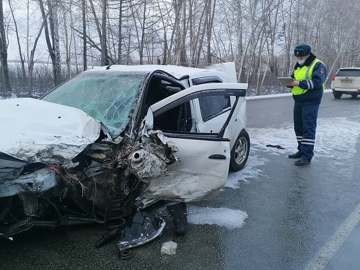 Четыре человека пострадали в ДТП с пятью машинами под Каменском-Уральским -  KP.RU