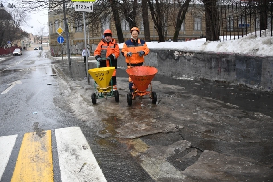 В Азове ищут подрядчика, который займется содержанием местных дорог