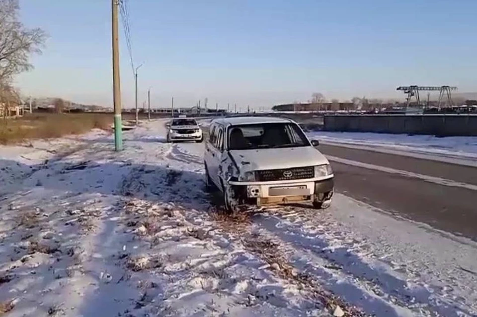 40-летний мужчина погиб под колесами «Тойоты Пробокс» в Свирске
