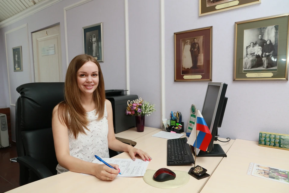В новогодние праздники барнаульские ЗАГСы буду работать «по очереди»