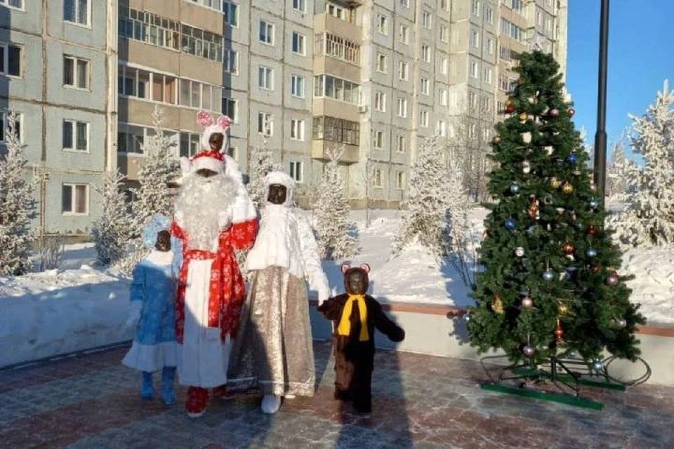 Знаменитая на всю страну "семья" с севера Иркутской области. Фото: Усть-Илимский краеведческий музей в соцсетях.