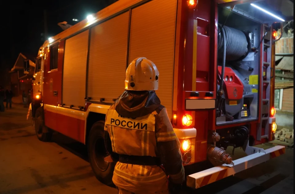 Что стало причиной замыкания, сейчас выясняется.