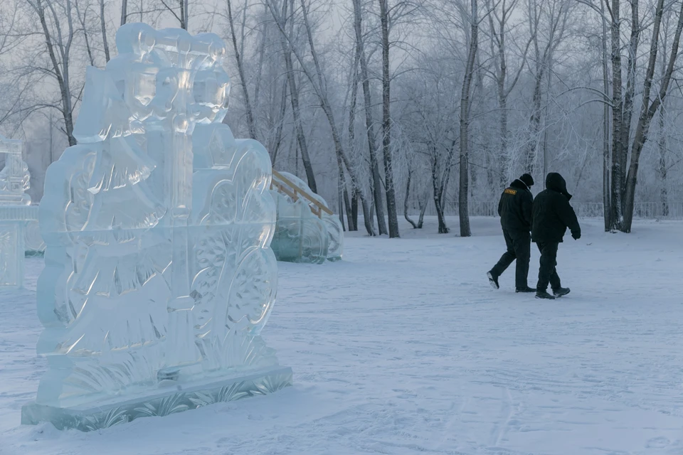 В Красноярске отец оставил в ледовом городке трехлетнего сына
