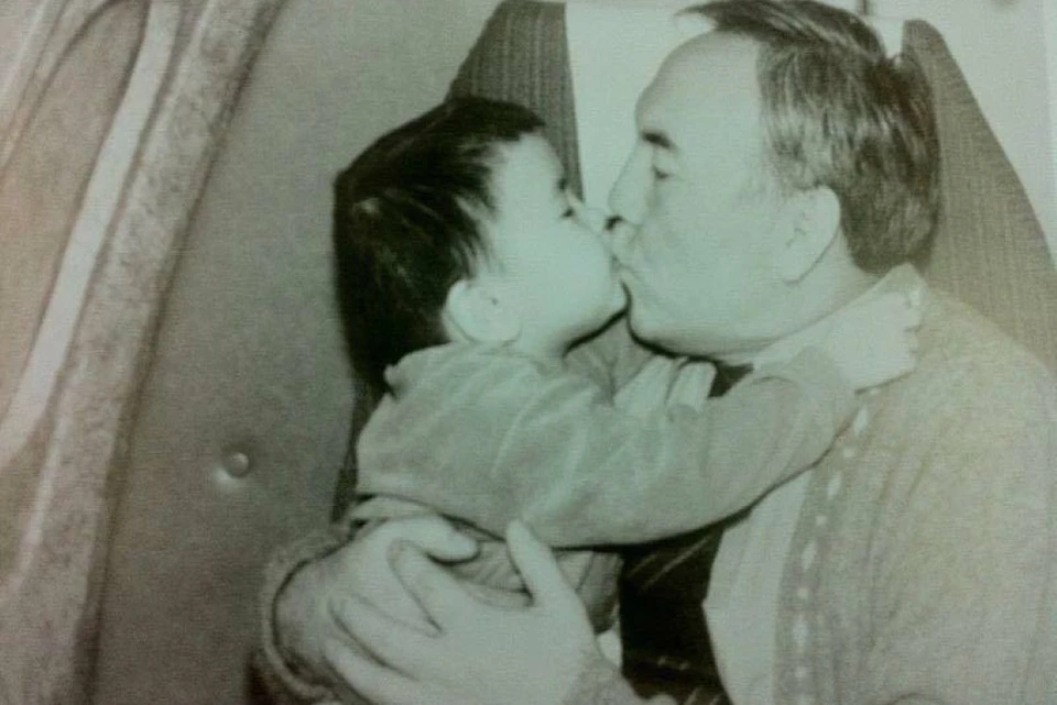 Нурсултан Назарбаев говорил, что внук Айсултан очень похож на него.