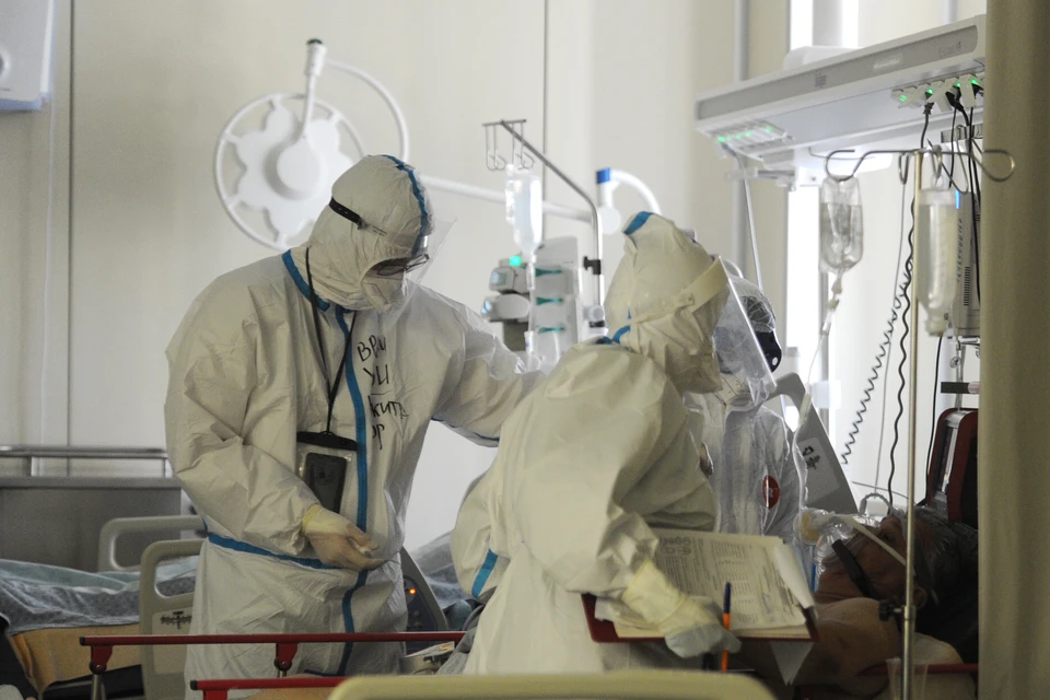 Более 260 человек с коронавирусом госпитализировали в Петербурге за сутки