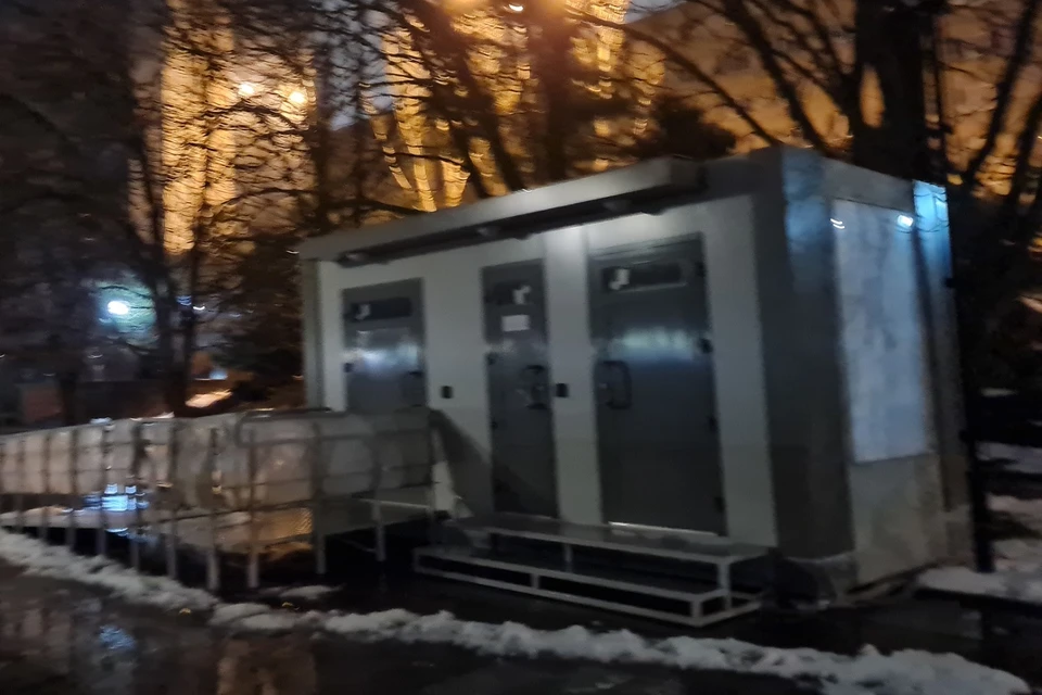 Ростовчане потребовали перенести туалет на набережной. Фото: "Благоустройство города"