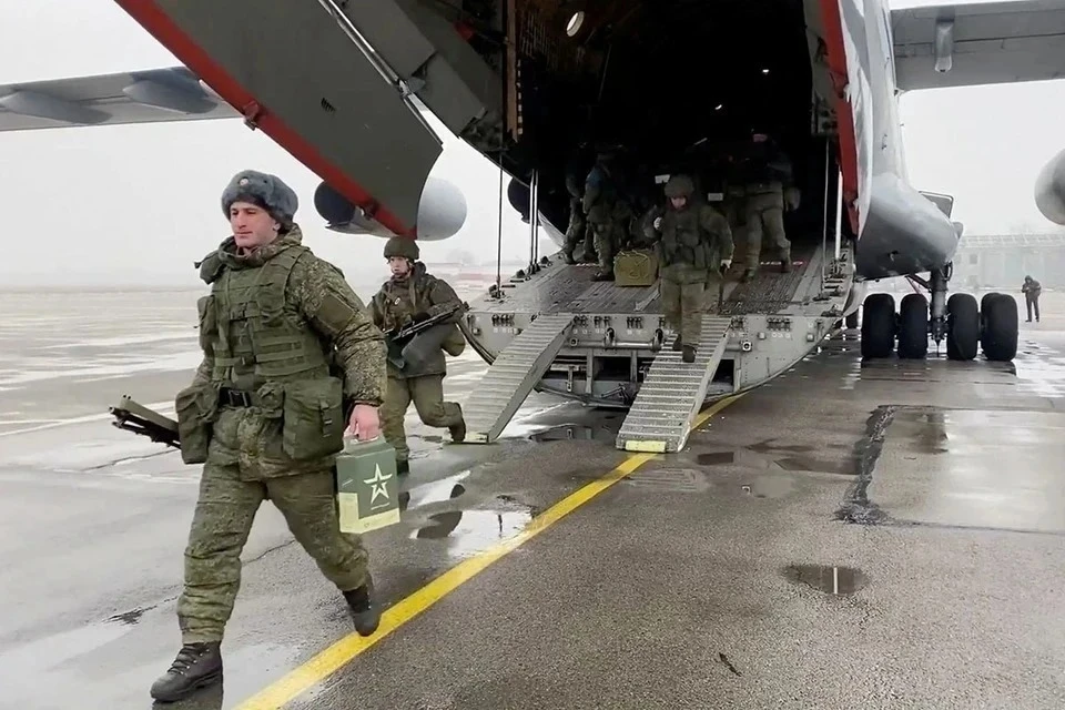 Российские миротворцы ОДКБ вылетели из Казахстана