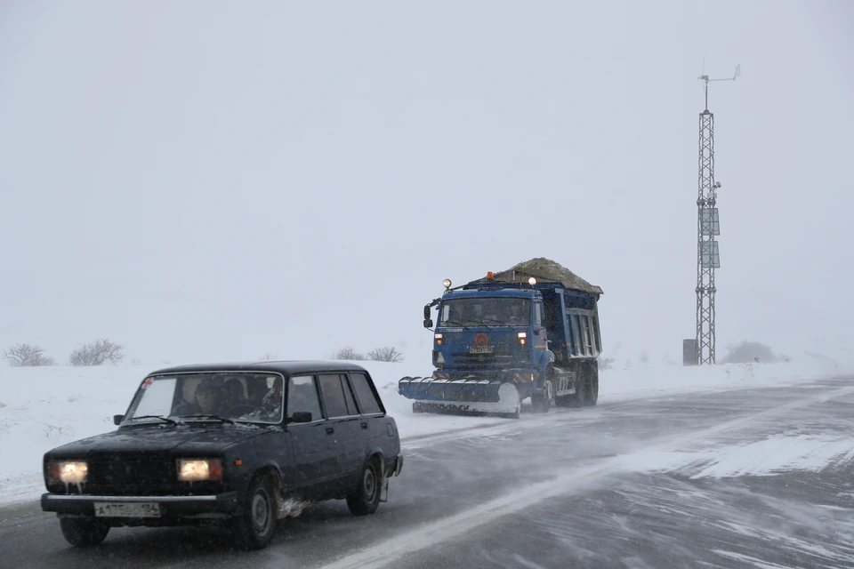 Трассы чистят круглосуточно. Фото: администрация Волгоградской области.