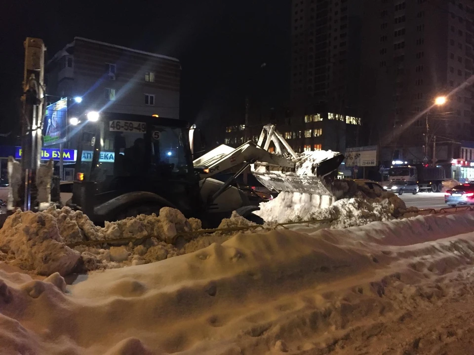 Уборка снега в Саратове продолжится с эвакуацией машин на улицах