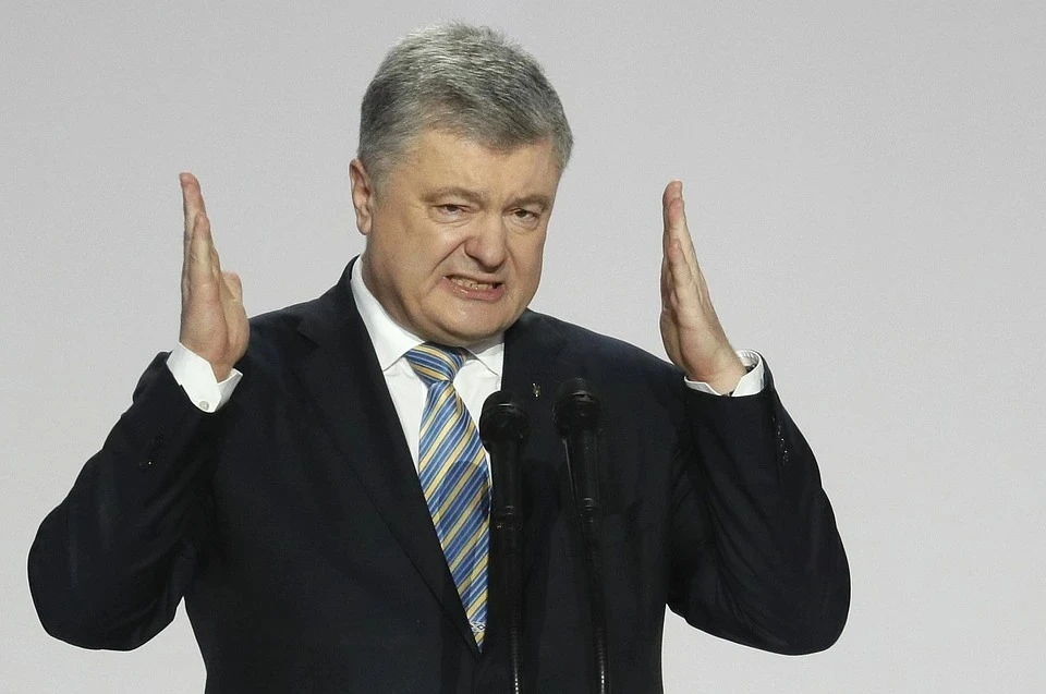 Сенатор Цеков заявил, что Порошенко вернулся на Украину из-за «гарантий защиты» от западных покровителей