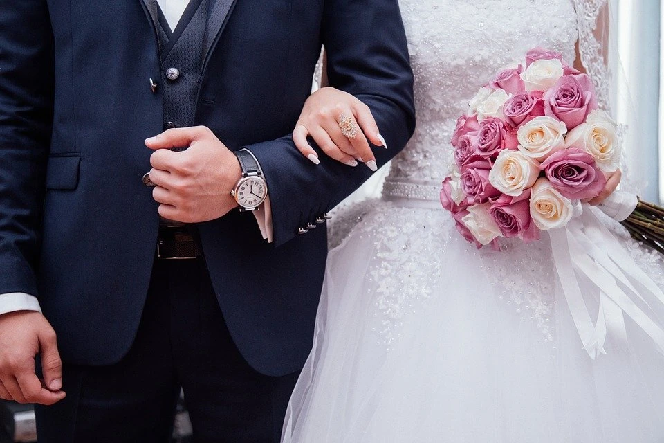 Красивые даты для свадеб расходятся как горячие пирожки за несколько месяцев. Фото: pixabay
