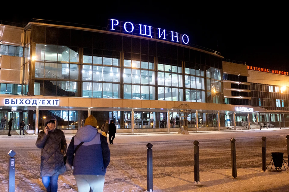 В 2021 году было досмотрено 476 международных авиарейсов, а прибыло в аэропорт свыше 87 тысяч человек. Фото: Максим Слуцкий/ТАСС
