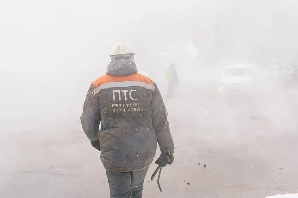 Теплоэнергетики устранили утечку на ул. Аминева