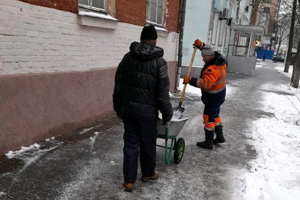 С Ростовских улиц вывезли 400 тонн снега