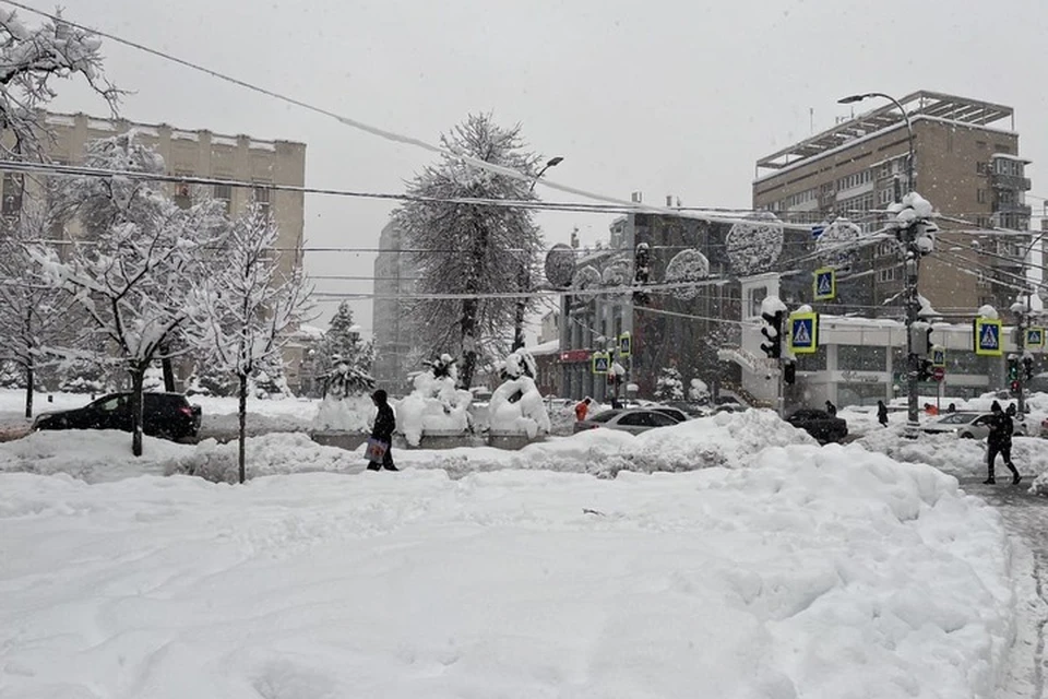 Качество уборки снега с улиц Краснодара проверит прокуратура