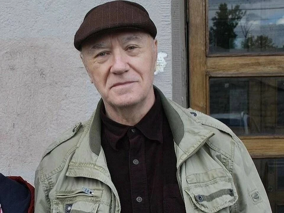 Гвоздикова отметила, что Куравлев всегда был удивительно доброжелательный человеком, с которым было приятно общаться.