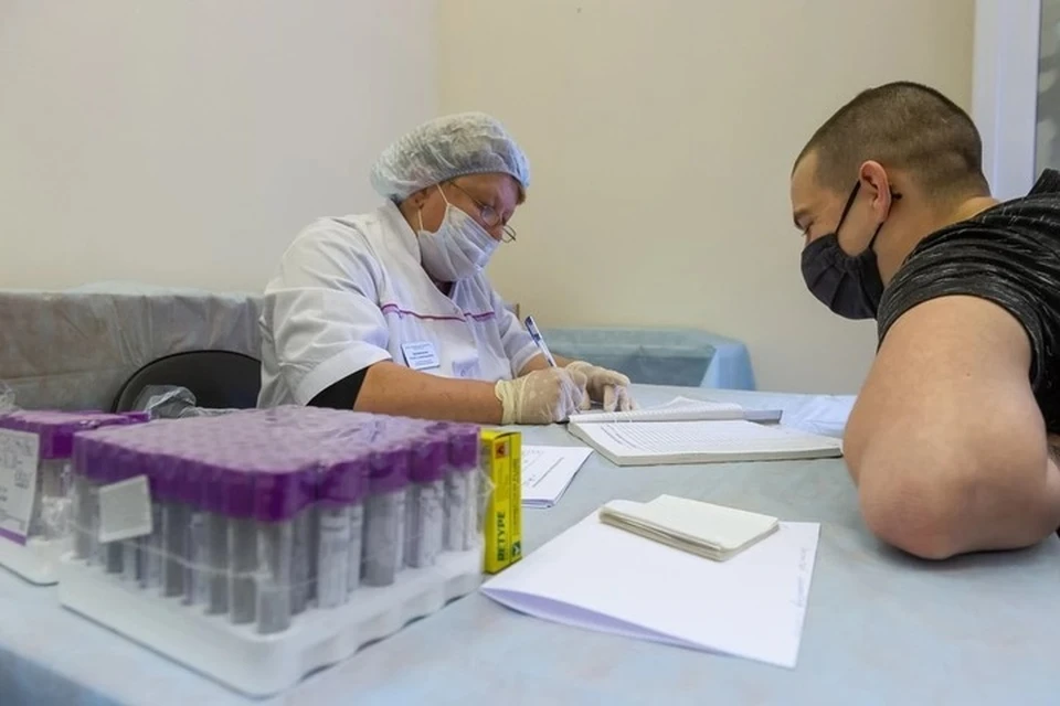 Теперь справка о вакцинации может понадобиться буквально на каждом шагу