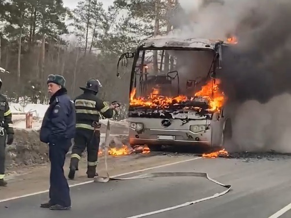 Пассажирский автобус из Кольчугино сгорел на шоссе в Подмосковье - KP.RU