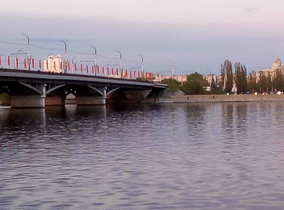 Чернавский мост традиционно перекрывают на праздники.