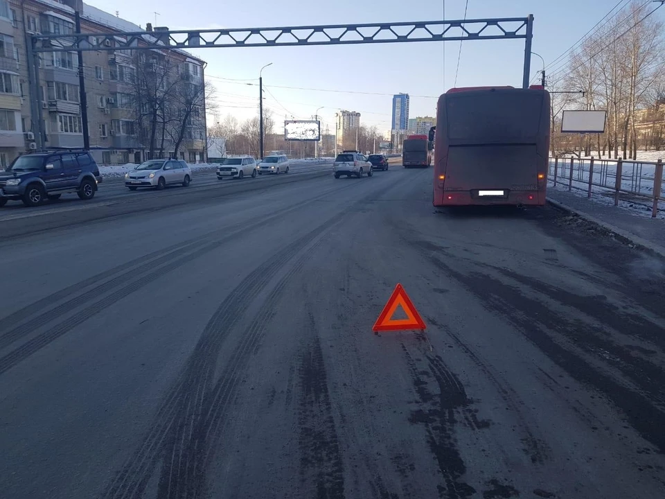 В Хабаровске пострадал пассажир автобуса