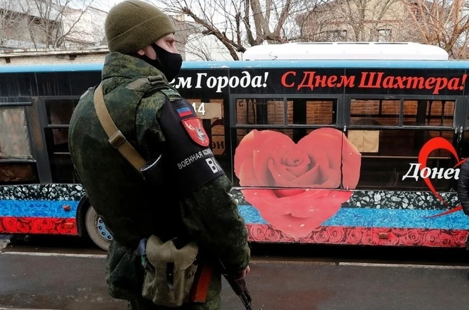 В Луганской и Донецкой областях уже давно не спокойно. Фото: REUTERS Читайте на WWW.KP.RU: https://www.kp.ru/daily/27368/4550166/