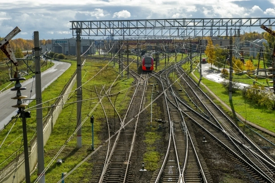 В Новосибирской области поезд насмерть сбил 49-летнего мужчину.