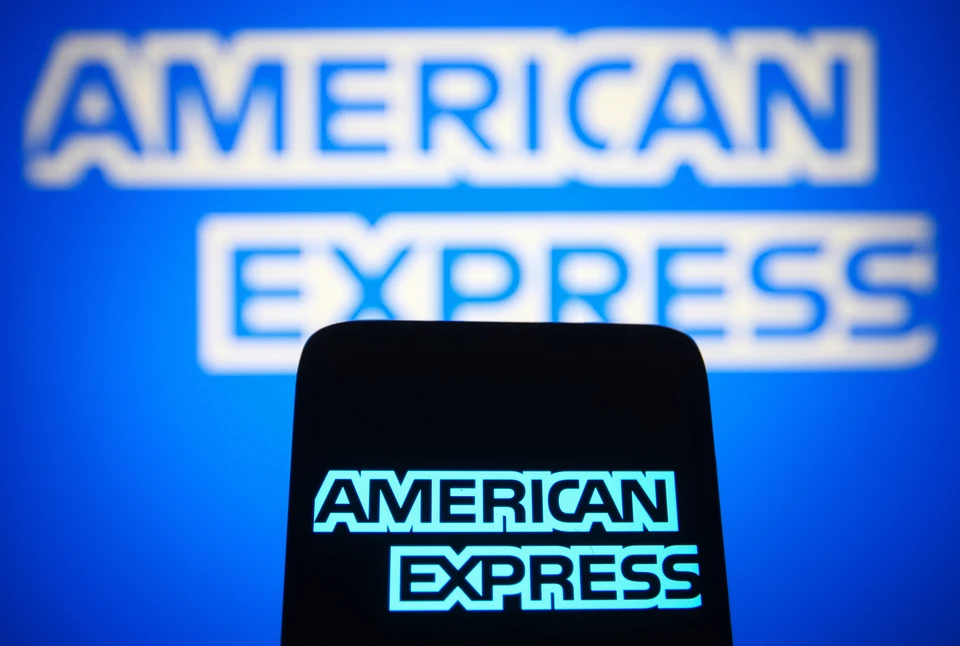 American Express объявил о прекращении сотрудничества с рядом российских банков