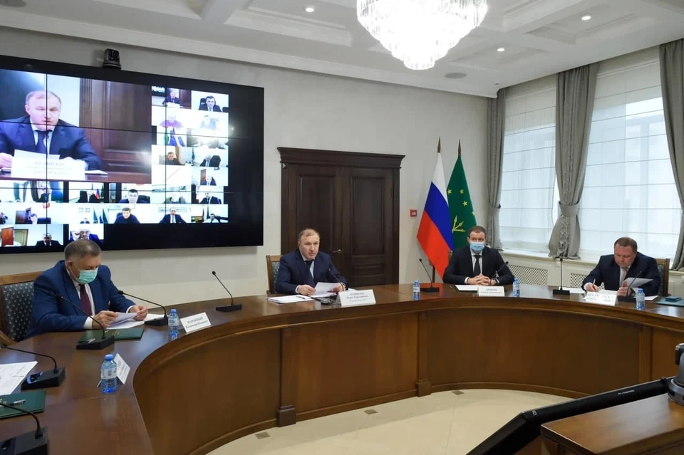 В конце заседания установили ряд задач для контроля безопасности на дорогах. Фото: adygheya.ru