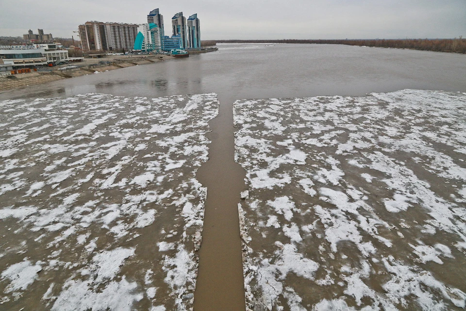 Ледоход на оби 2024 карта сегодня. Барнаул ледоход. Ледоход на Оби 2022 Барнаул. Ледоход на Оби. Ледоход на Оби 2020 в Сургуте.