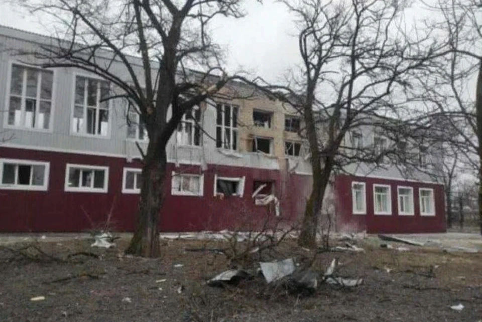 За годы войны учебное заведение неоднократно попадало под огонь киевских силовиков. Фото: Администрация города Донецка