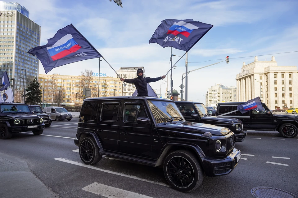6 марта в крупнейших городах всех регионов страны прошли массовые автопробеги в поддержку Президента Российской Федерации В.В. Путина