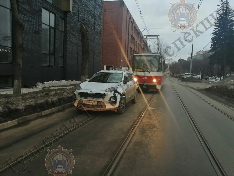 В Туле мужчина сбил пешехода на улице Фридриха Энгельса