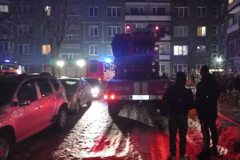 В доме горели вещи на площади около 6 квадратных метров