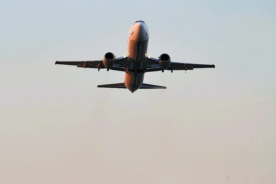 Отказ двигателя назвали возможной причиной авиакатастрофы Boeing 737 в Китае