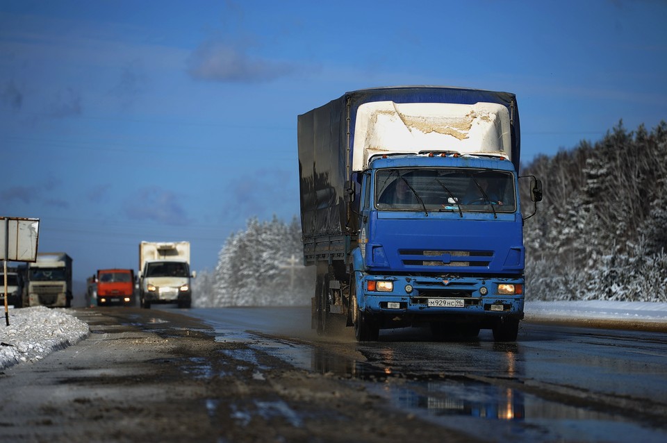 Закрыты дороги для большегрузов. КАМАЗ 6460 Дальнобой. КАМАЗ 54112 Дальнобой. КАМАЗ для дальнобоя. Дальнобойщики в России.