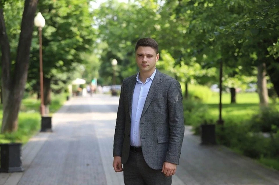 Артем Саламатин