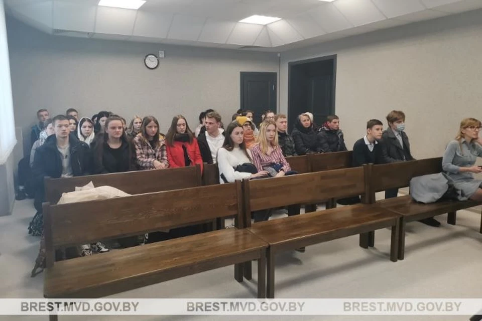 На суд пригласили других подростков - в профилактических целях. Фото: УВД Брестского облисполкома
