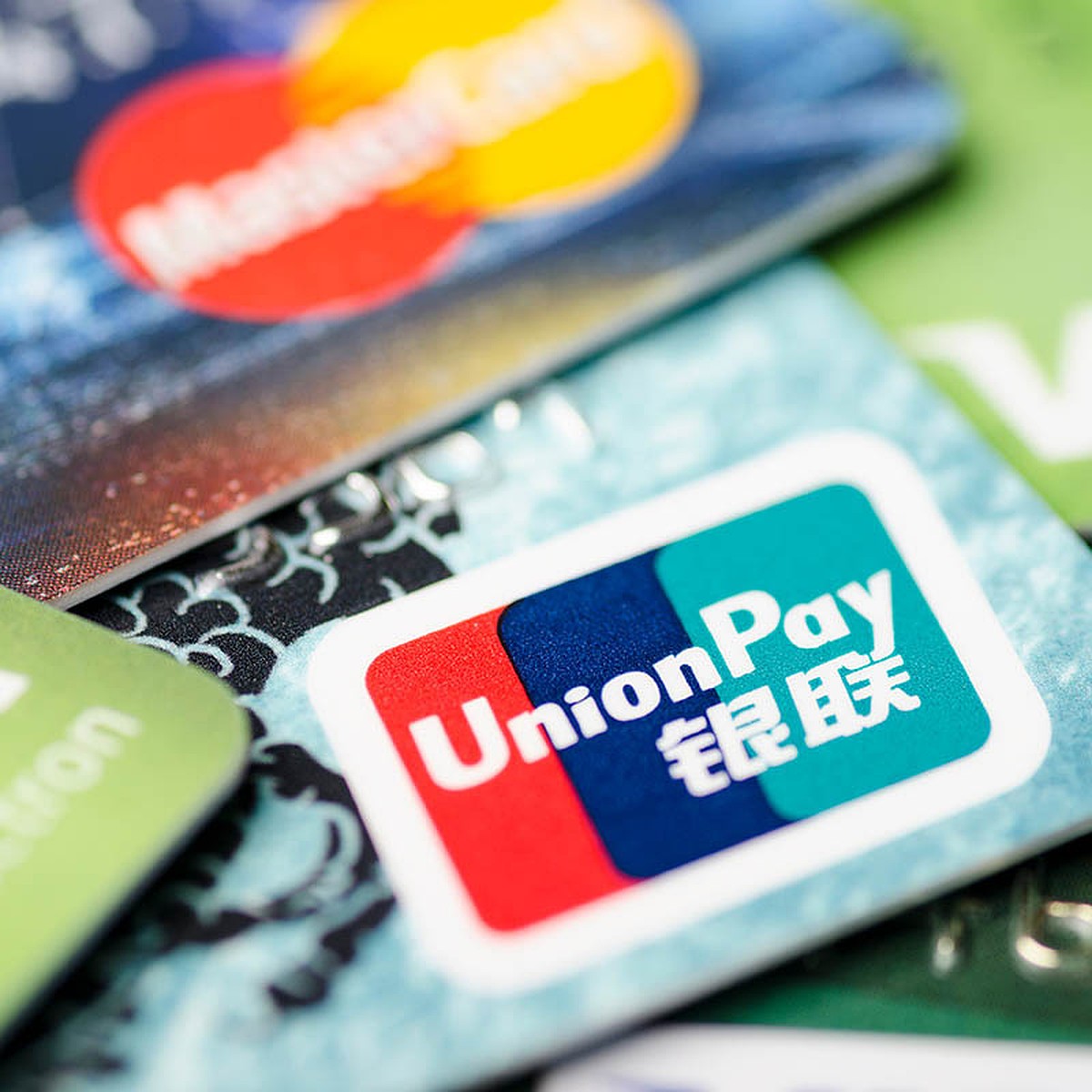 Платежная карта UnionPay в России: какие банки оформляют, как получить  виртуальную карту - KP.RU