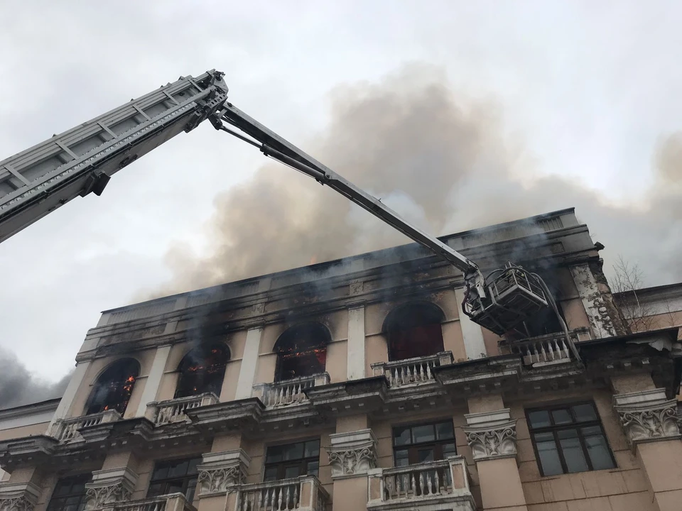 Пожару на улице Каширина в Рязани присвоен повышенный номер сложности. Фото: ГУ МЧС по Рязанской области