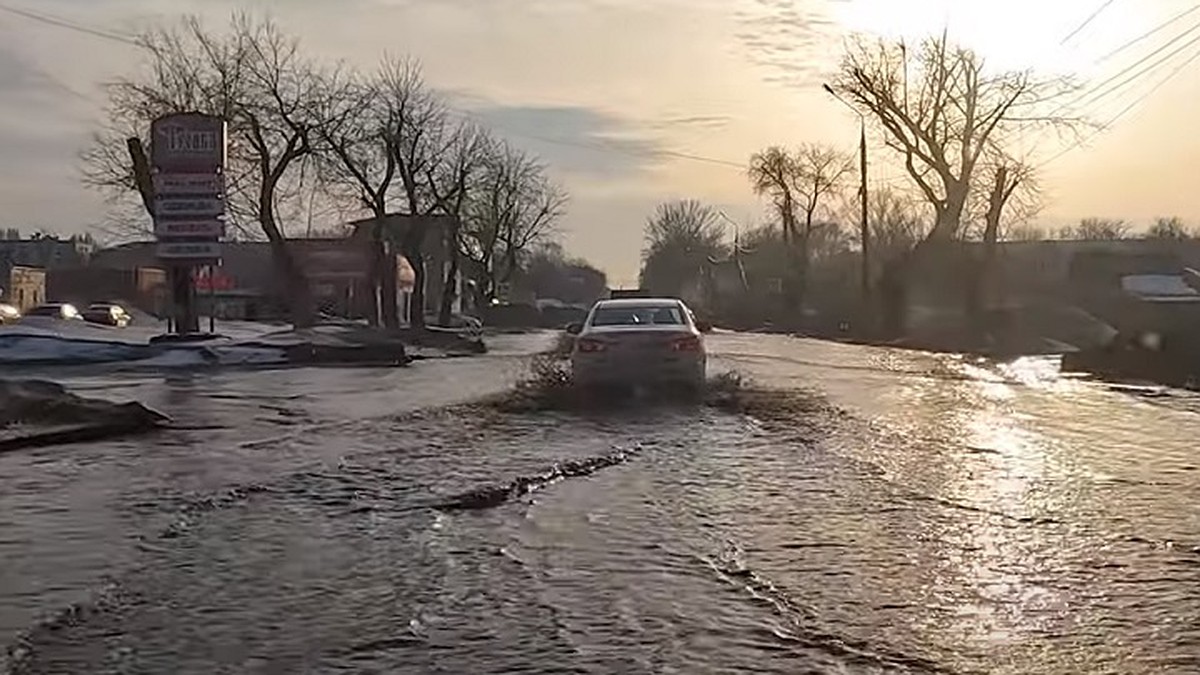 Весна идет, воде дорогу: Самара поплыла из-за резкой жары - KP.RU