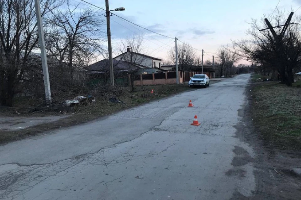 В Гуково 15-летний мопедист сбил ребенка. Фото: ГИБДД по РО