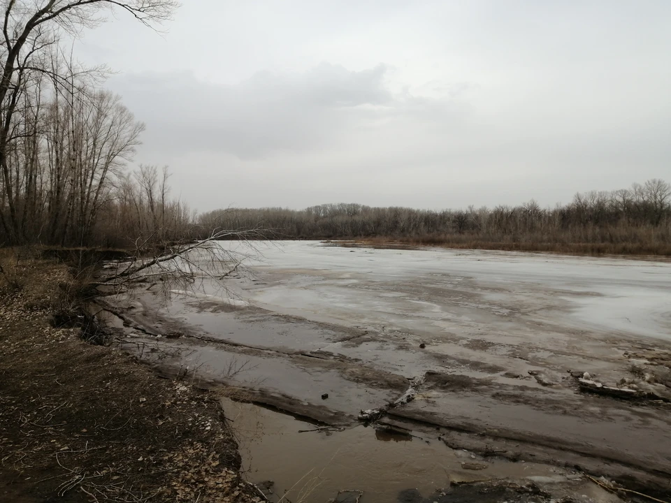 Талые воды продолжают прибывать