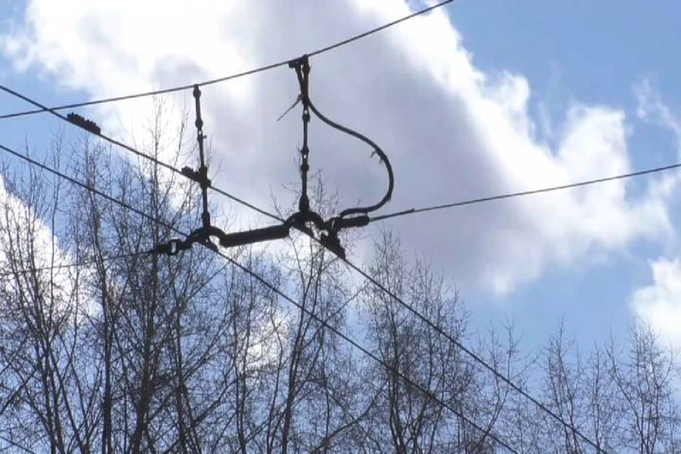 Контактные провода решили убрать из-за ненадобности. Фото: admkirov.ru