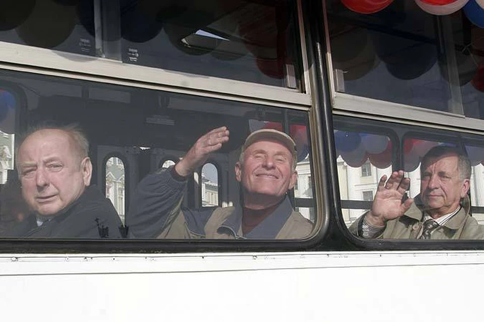 Дачники уже поехали на свои фазенды.