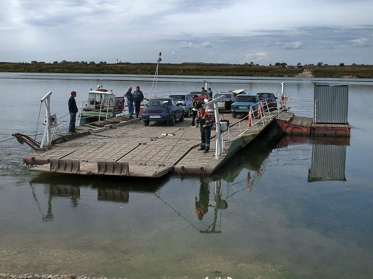 На 548 километре реки Ока в Рязанской области начала работать паромная  переправа - KP.RU