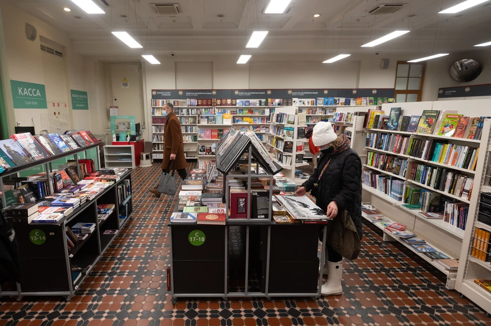 Открытие нового книжного магазина в Доме Зингера, вероятно, откладывается.