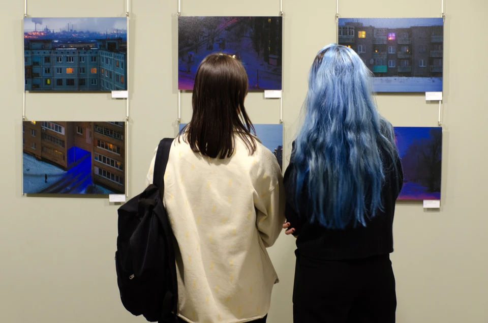 В музее Машкова открылась выставка уличной фотографии