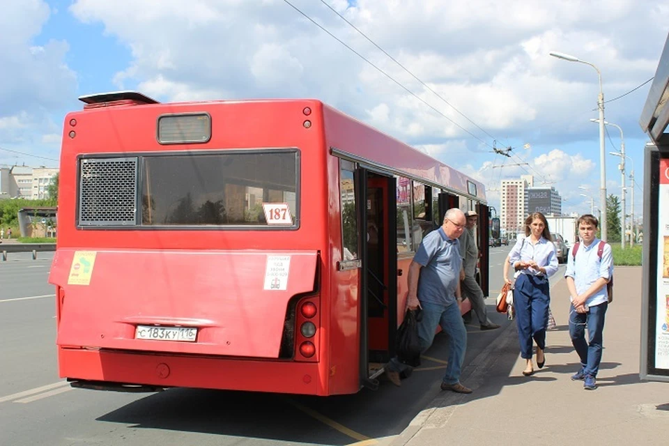 С помощью этой новинки можно узнать об истории отдельных микрорайонов столицы Татарстана, о названиях улиц, знаковых зданиях, парках, известных личностях, городских легендах и местных традициях.