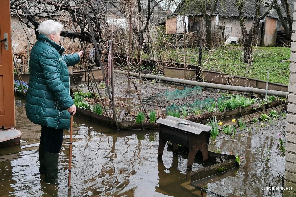 У случчан в низине подтопило дома. Фото: kurjer.info