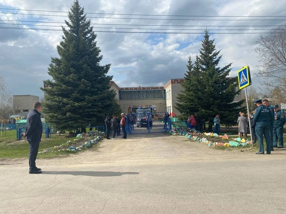 В Госдуме указали, что охранять школы и детские сады должны только хорошо подготовленные мужчины